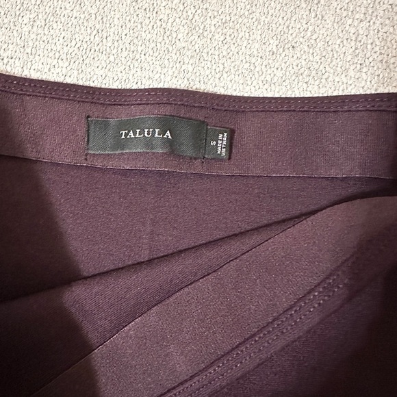 Aritzia Tulula mini pull on tulip skirt - Picture 3 of 7